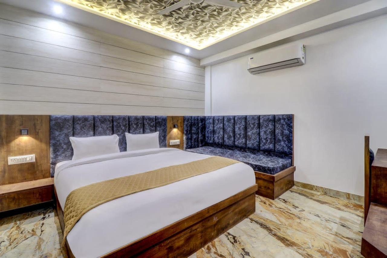 OYO 3209 Hotel Anand Villa Agra  Buitenkant foto