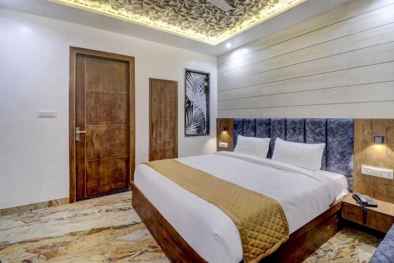 OYO 3209 Hotel Anand Villa Agra  Buitenkant foto