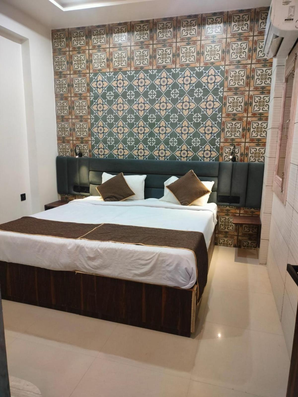 OYO 3209 Hotel Anand Villa Agra  Buitenkant foto